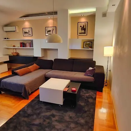 Riverview Apartman アパート